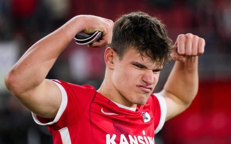 Premier League - A liga honlapja szerint Kerkez Európa egyik legjobb szélső védője lehet