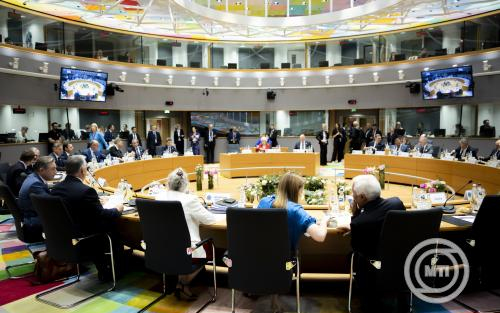 27-ből 26 tagállam támogatja Ukrajna uniós tagságát