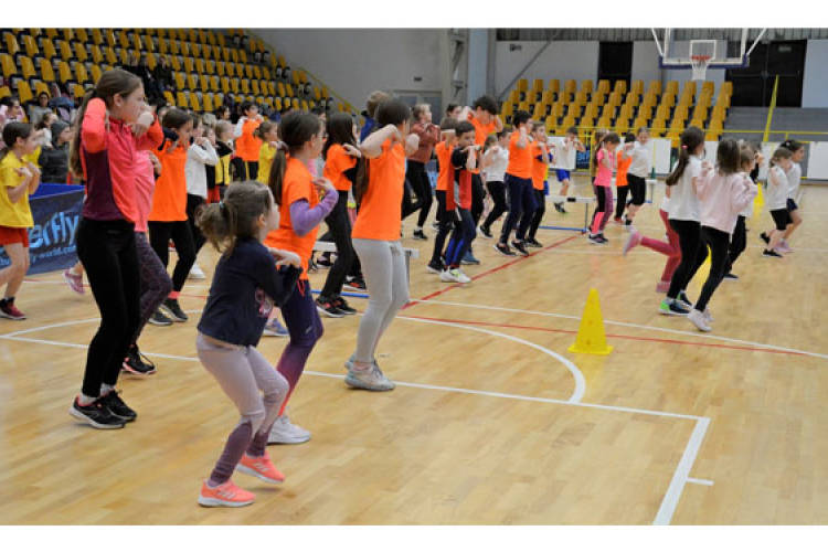 „Nyuszi Kupa” családi programra hívta a DOVASE egyesület legfiatalabb atlétáit