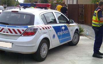 Akkumulátorokat lopott Szakcson