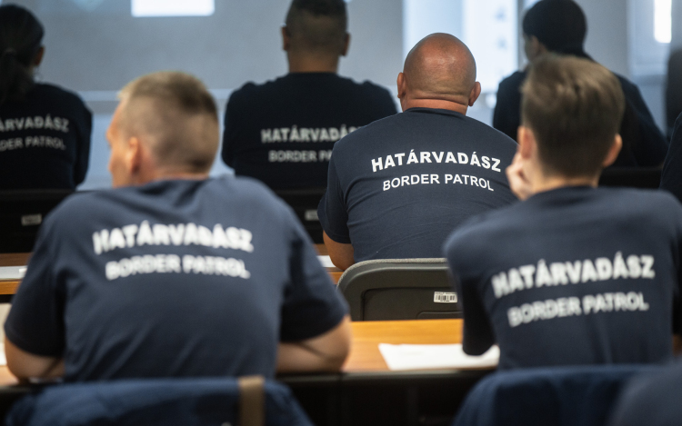 Elkezdődött a határvadászok képzése