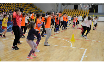 „Nyuszi Kupa” családi programra hívta a DOVASE egyesület legfiatalabb atlétáit