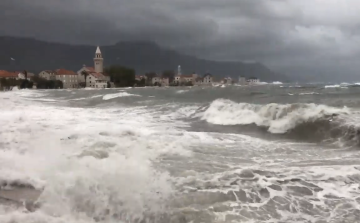 Óriási vihar csapott le a horvát tengerpartra, sérültek is vannak