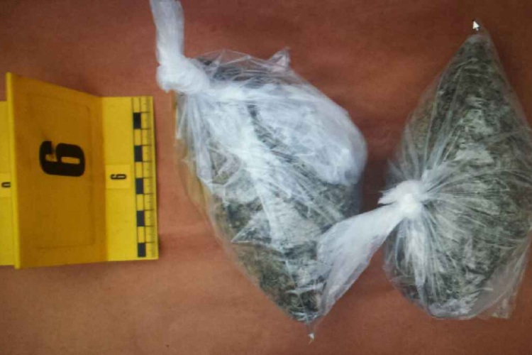 Több mint két kiló droggyanús anyagot foglaltak le Baranyában