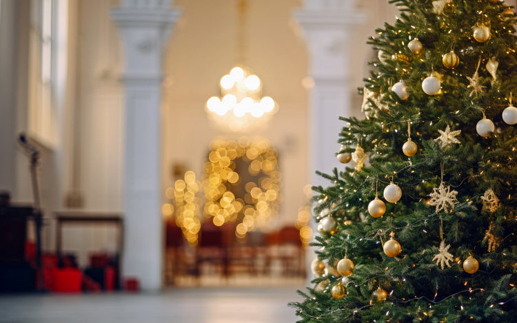 Karácsonyi szentmisék és istentiszteletek Dombóváron