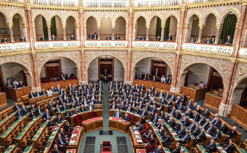 OGY - A kábítószer elleni fellépésről tárgyal a parlament